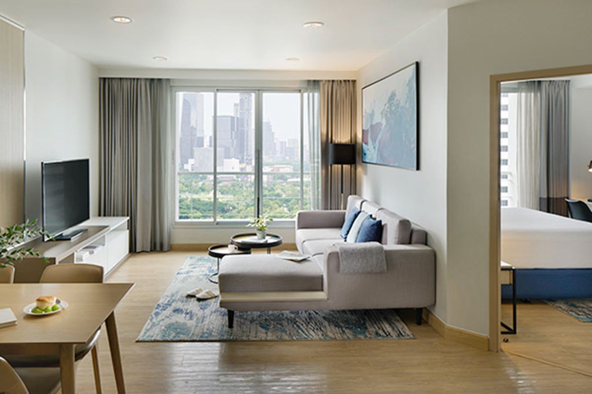 湖景兩房單位 - 曼谷莎瑪阿索克湖景服務式公寓